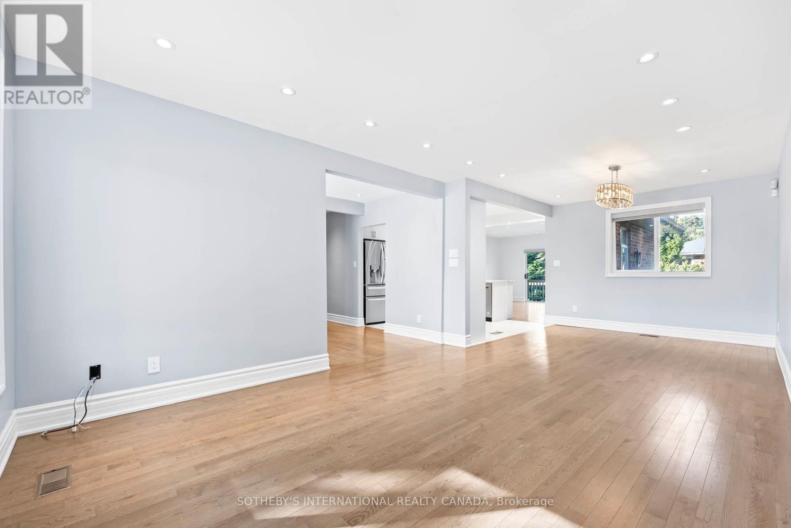 108 Lynedock Crescent, Toronto, Ontario  M3A 2B1 - Photo 7 - C12497384