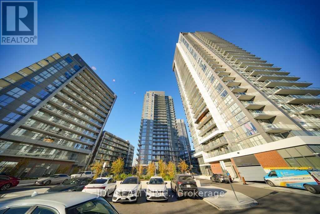 202 - 36 FOREST MANOR ROAD, Toronto, Ontario