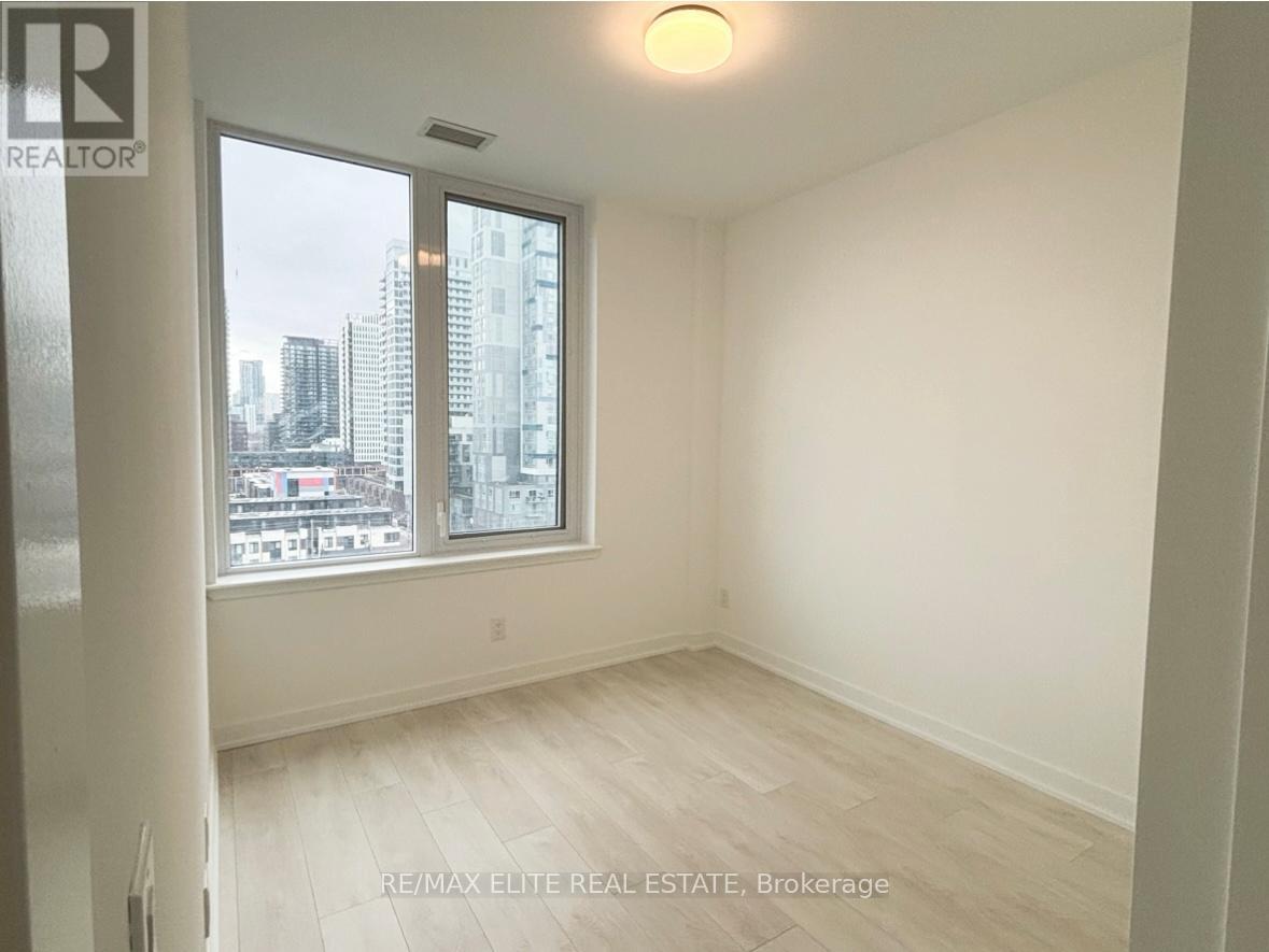 920 - 5 Defries Street, Toronto, Ontario  M5A 0W7 - Photo 2 - C12497542