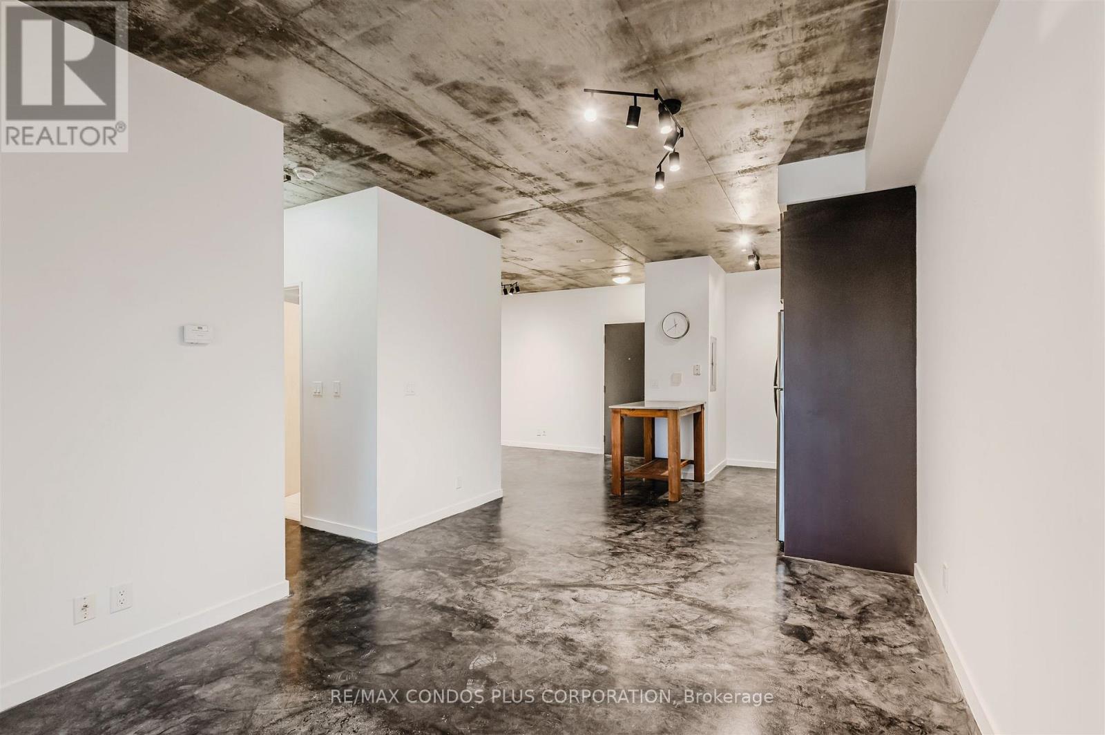 215 - 1 Shaw Street, Toronto, Ontario  M6K 0A1 - Photo 13 - C12497562