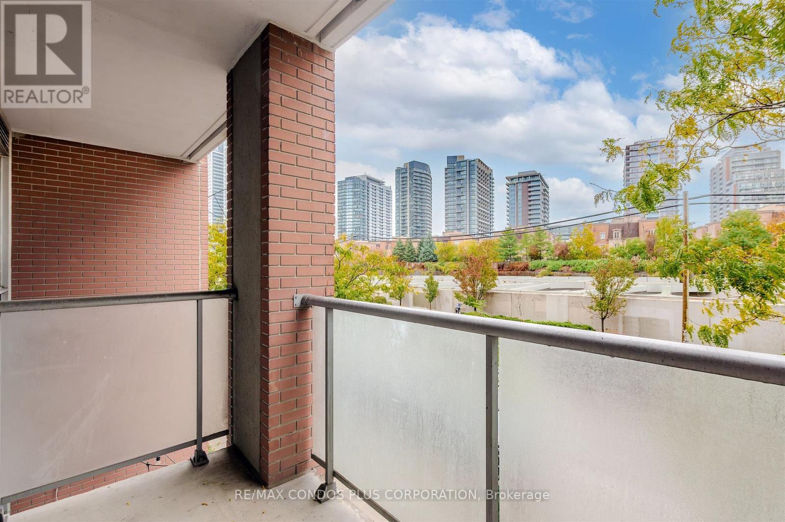 215 - 1 Shaw Street, Toronto, Ontario  M6K 0A1 - Photo 16 - C12497562