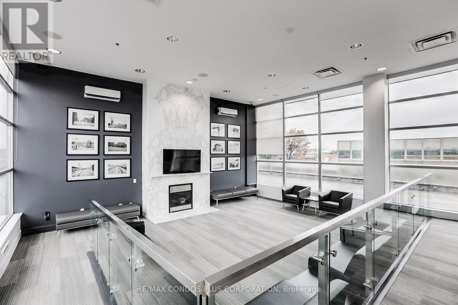 215 - 1 Shaw Street, Toronto, Ontario  M6K 0A1 - Photo 18 - C12497562