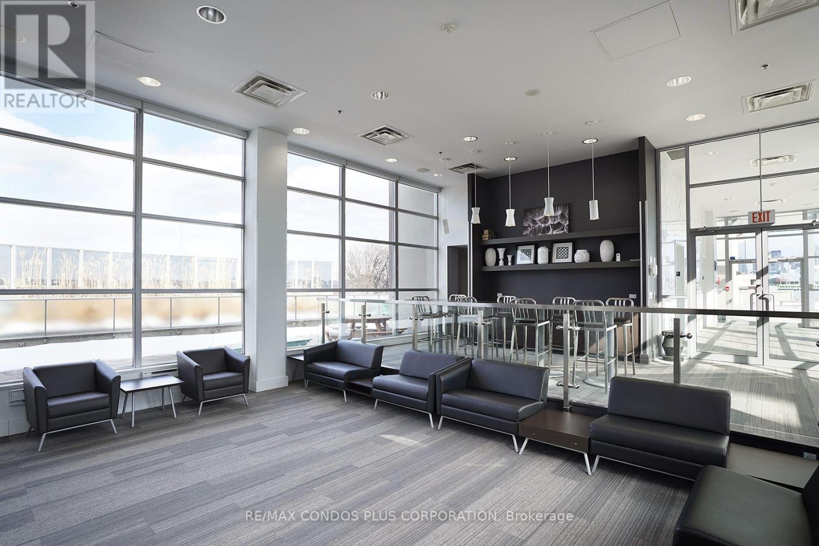 215 - 1 Shaw Street, Toronto, Ontario  M6K 0A1 - Photo 19 - C12497562