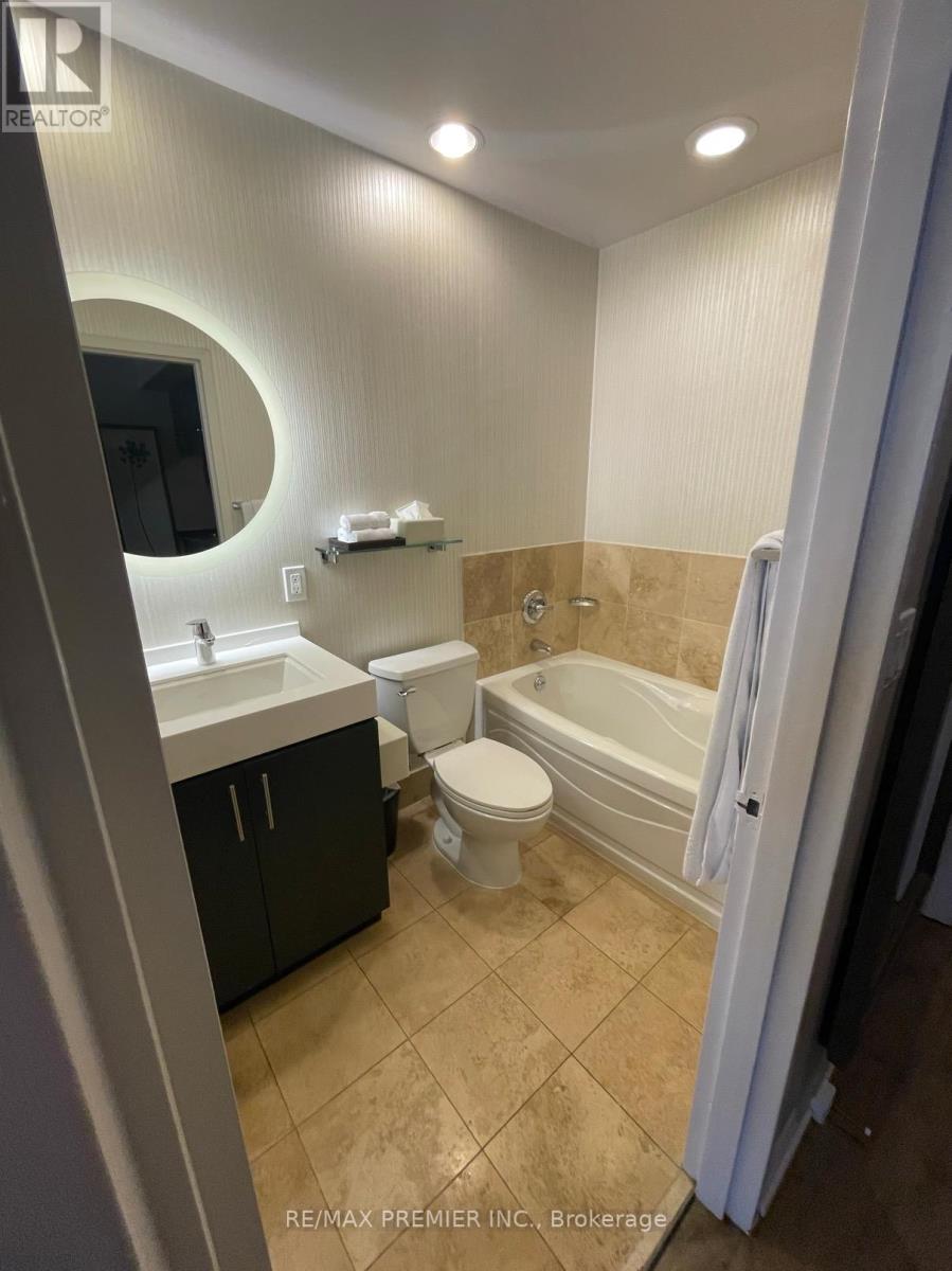 1105 - 1 King Street W, Toronto, Ontario  M5H 1A1 - Photo 15 - C12497686