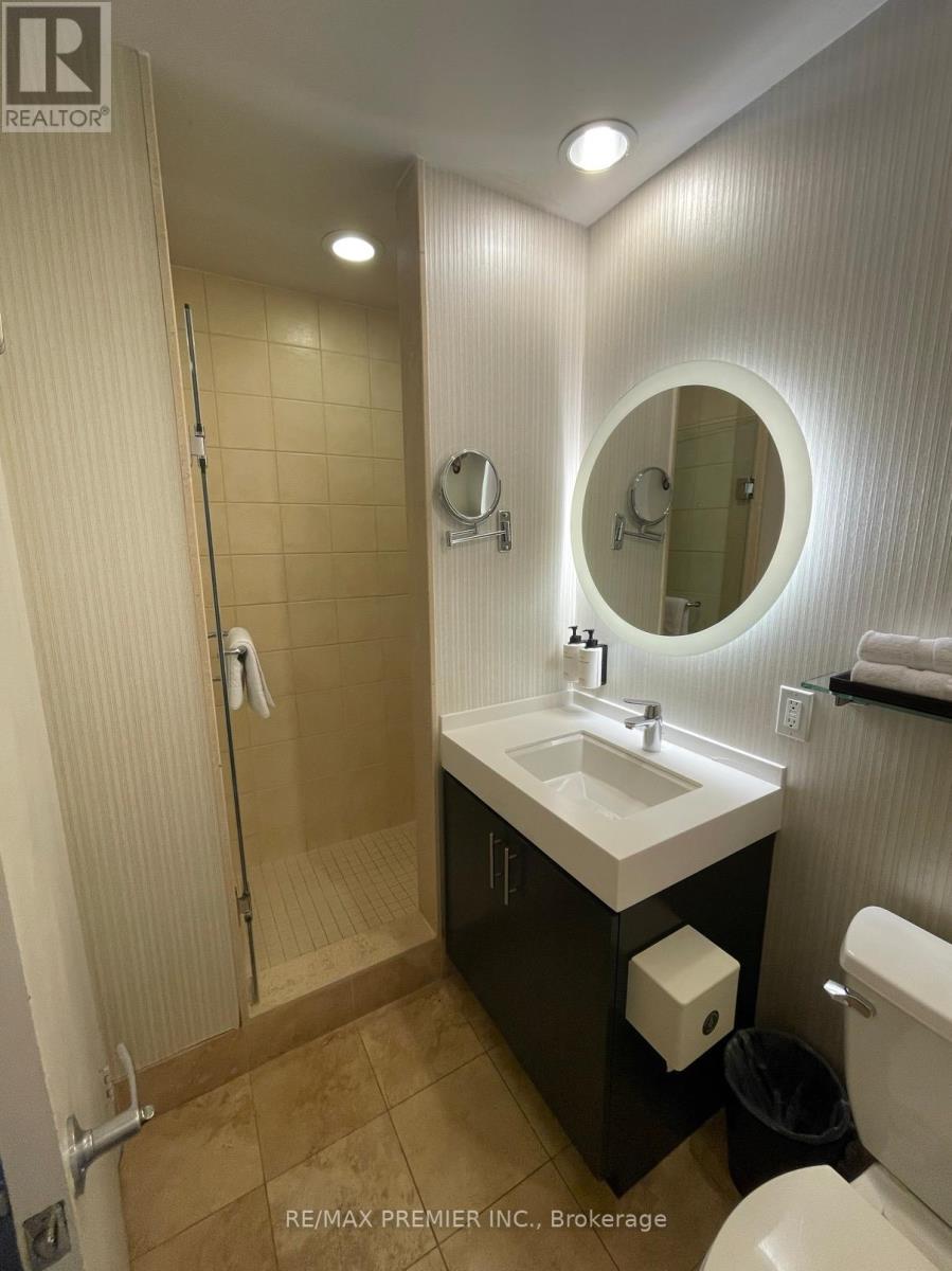 1105 - 1 King Street W, Toronto, Ontario  M5H 1A1 - Photo 16 - C12497686