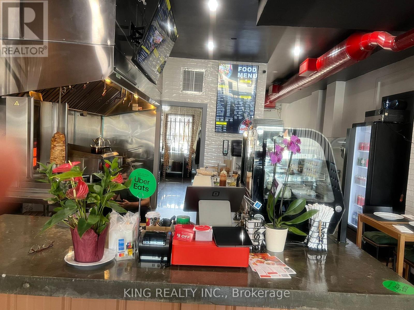 1637 Eglinton Avenue W, Toronto, Ontario  M6E 2H1 - Photo 3 - C12497816