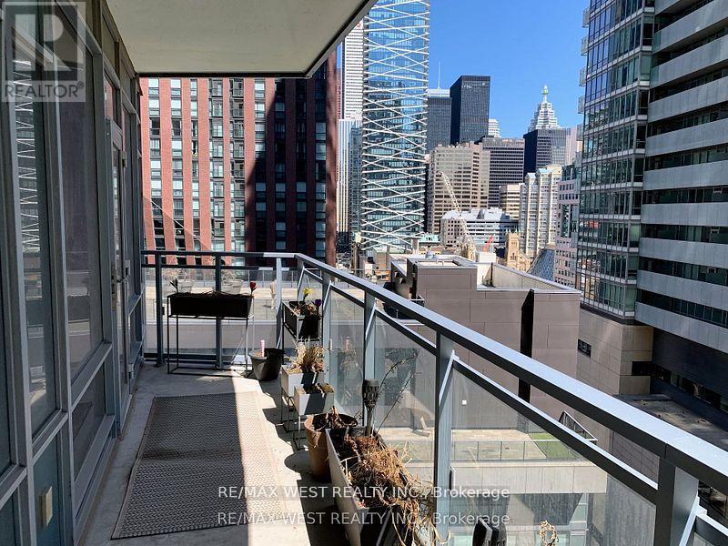 1209 - 21 Widmer Street, Toronto, Ontario  M5V 2E8 - Photo 22 - C12497862