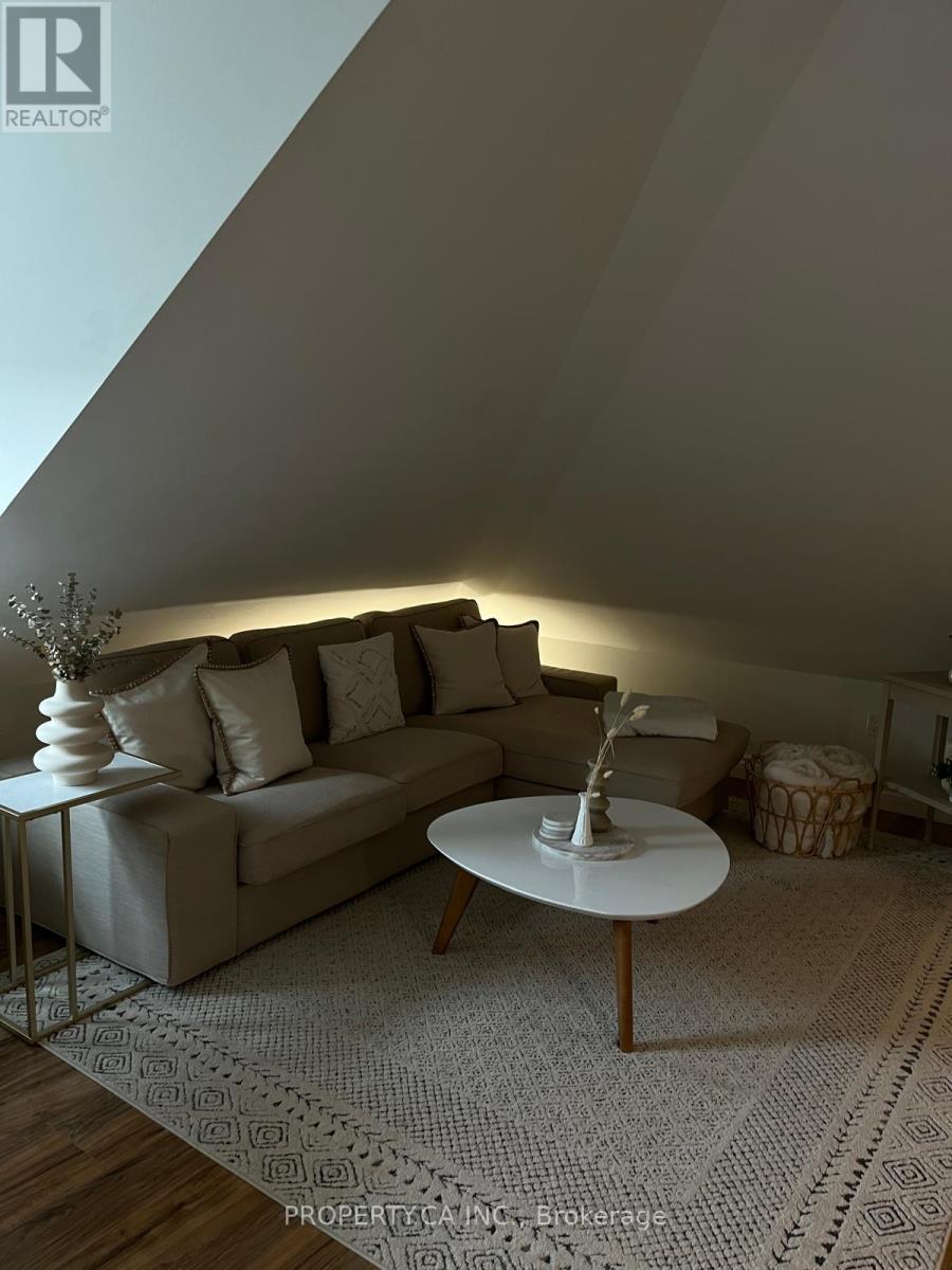 9 - 963 Avenue Road, Toronto, Ontario  M5P 2K9 - Photo 3 - C12497864