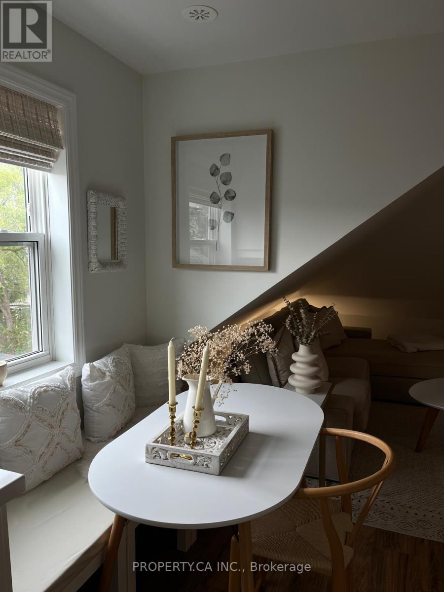 9 - 963 Avenue Road, Toronto, Ontario  M5P 2K9 - Photo 4 - C12497864