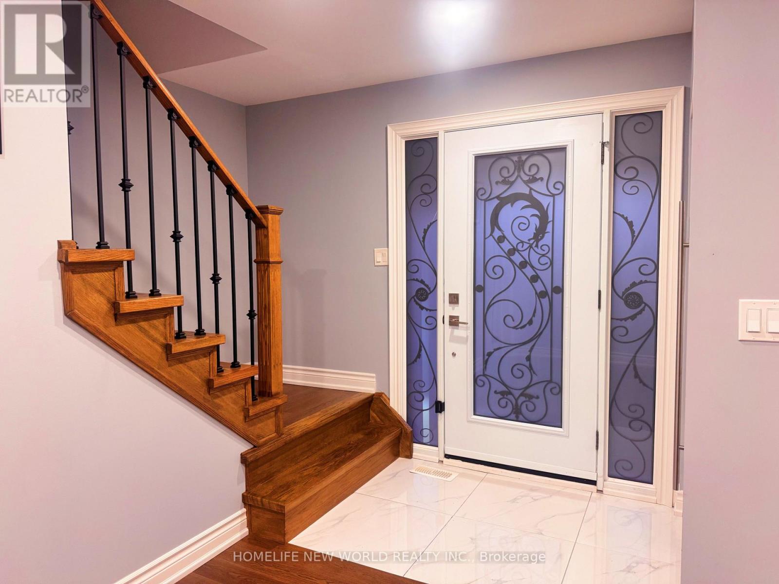 39 Davean Drive, Toronto, Ontario  M2L 2R6 - Photo 2 - C12497948