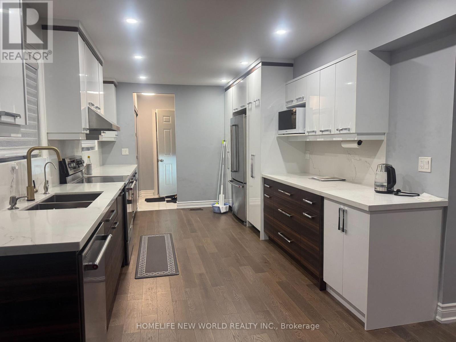 39 Davean Drive, Toronto, Ontario  M2L 2R6 - Photo 6 - C12497948