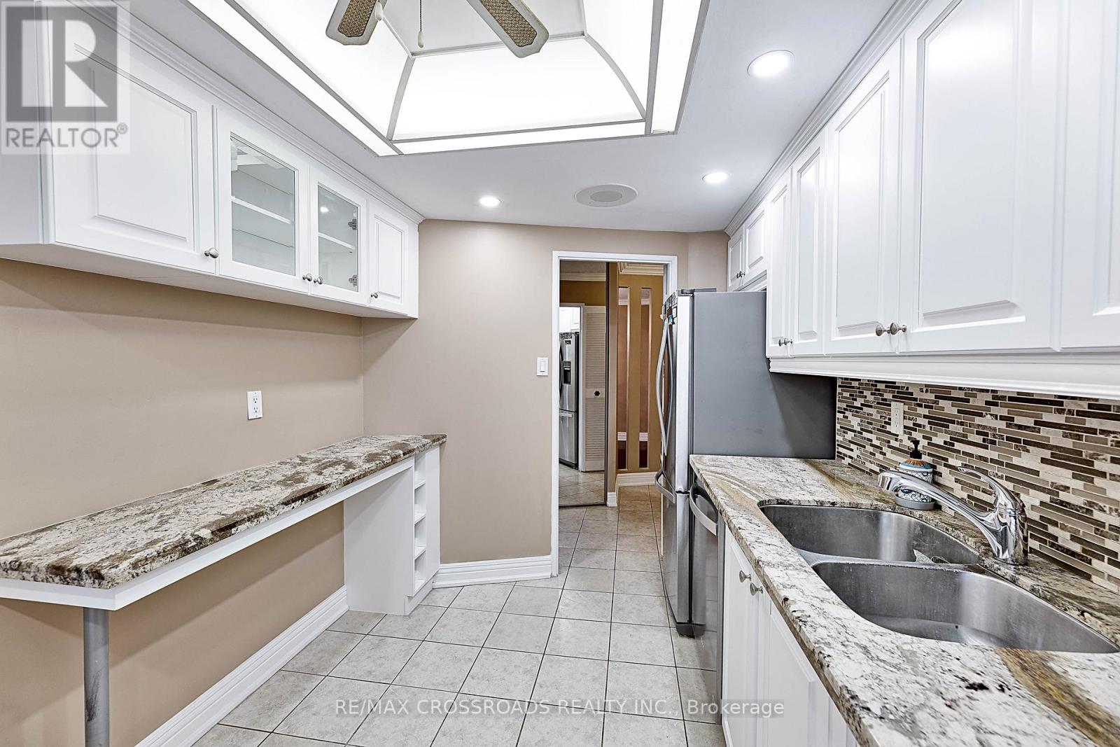 1907 - 3303 Don Mills Road, Toronto (Don Valley Village), Ontario  M2J 4T6 - Photo 15 - C12497968