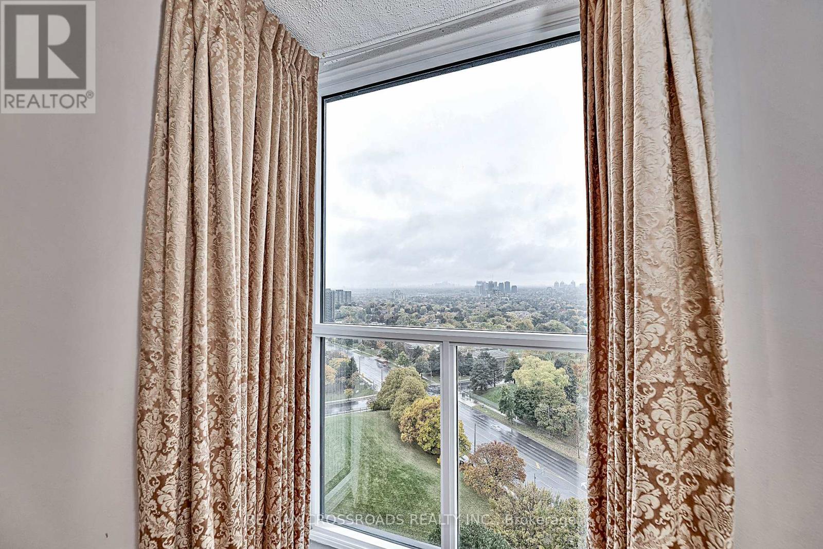 1907 - 3303 Don Mills Road, Toronto (Don Valley Village), Ontario  M2J 4T6 - Photo 43 - C12497968