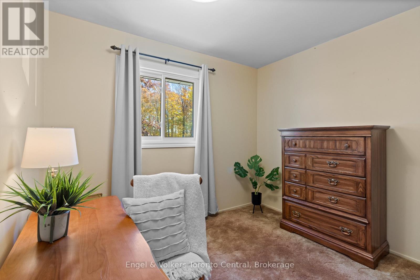 1810 6th Avenue W, Owen Sound, Ontario  N4K 5H9 - Photo 27 - X12498038