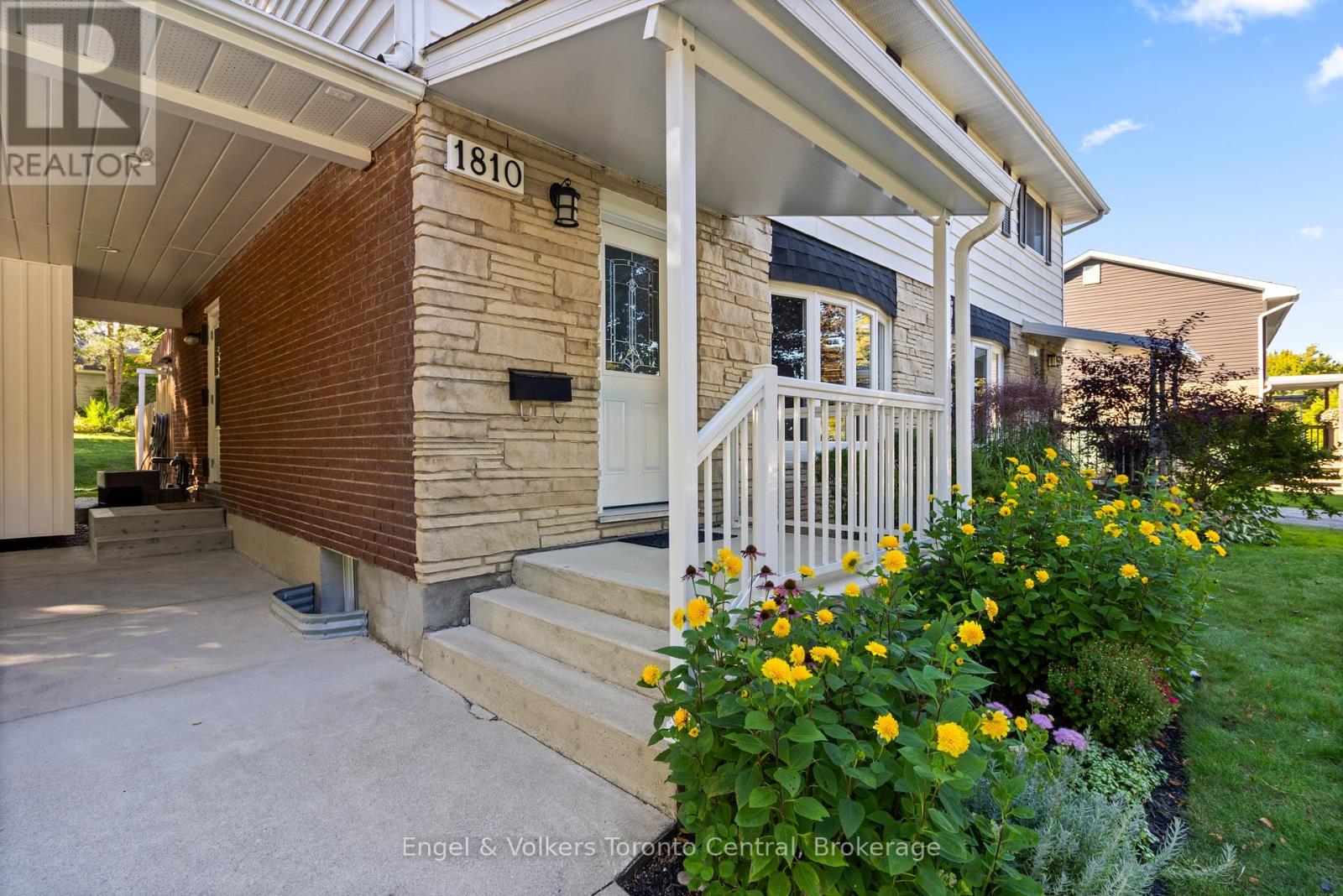 1810 6th Avenue W, Owen Sound, Ontario  N4K 5H9 - Photo 6 - X12498038