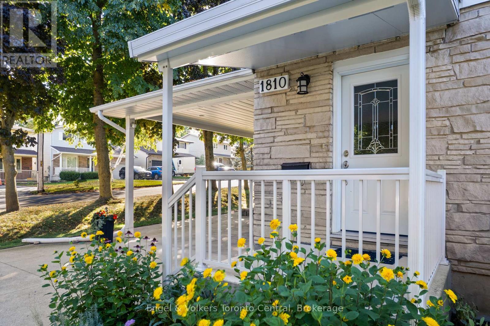 1810 6th Avenue W, Owen Sound, Ontario  N4K 5H9 - Photo 7 - X12498038