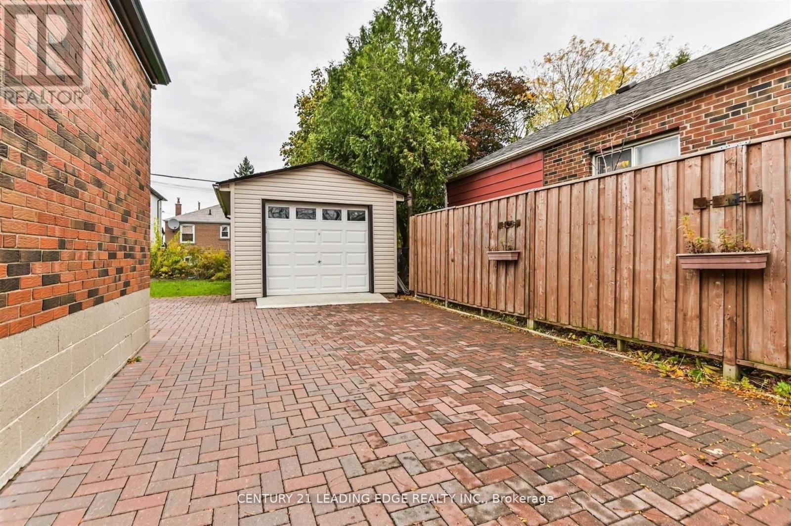 Main Floor - 1229 Birchmount Road, Toronto, Ontario  M1P 2C9 - Photo 8 - E12497408