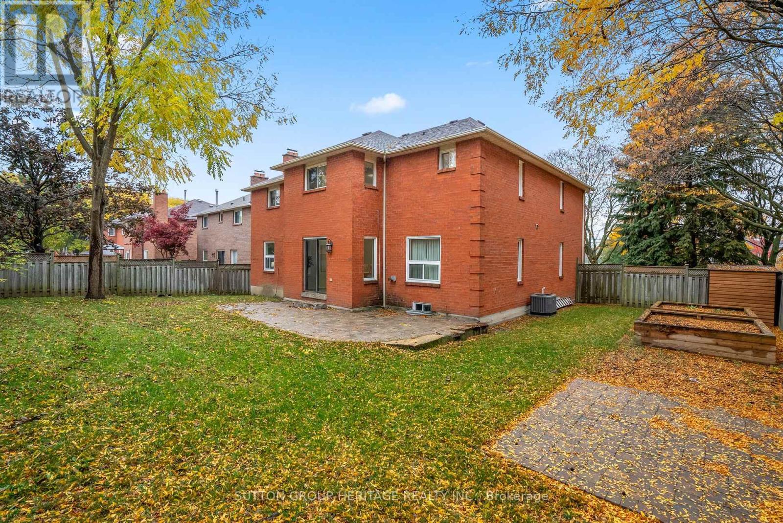 16 Mantell Crescent, Ajax, Ontario  L1T 3N6 - Photo 11 - E12497450