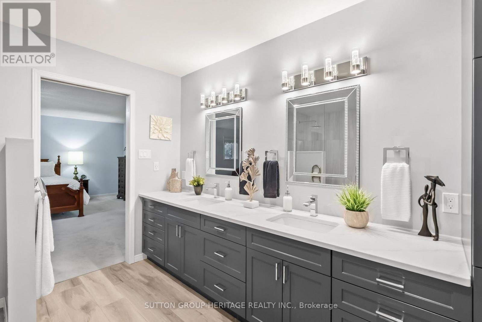 16 Mantell Crescent, Ajax, Ontario  L1T 3N6 - Photo 39 - E12497450