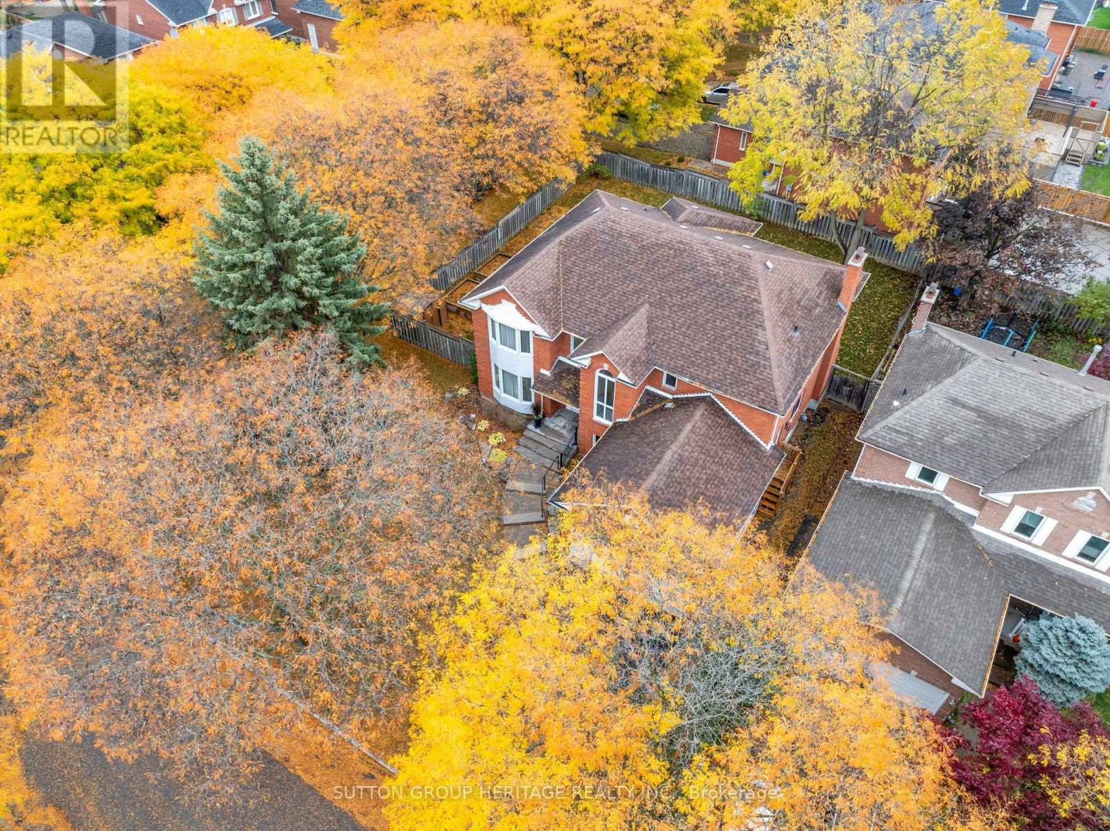 16 Mantell Crescent, Ajax, Ontario  L1T 3N6 - Photo 7 - E12497450