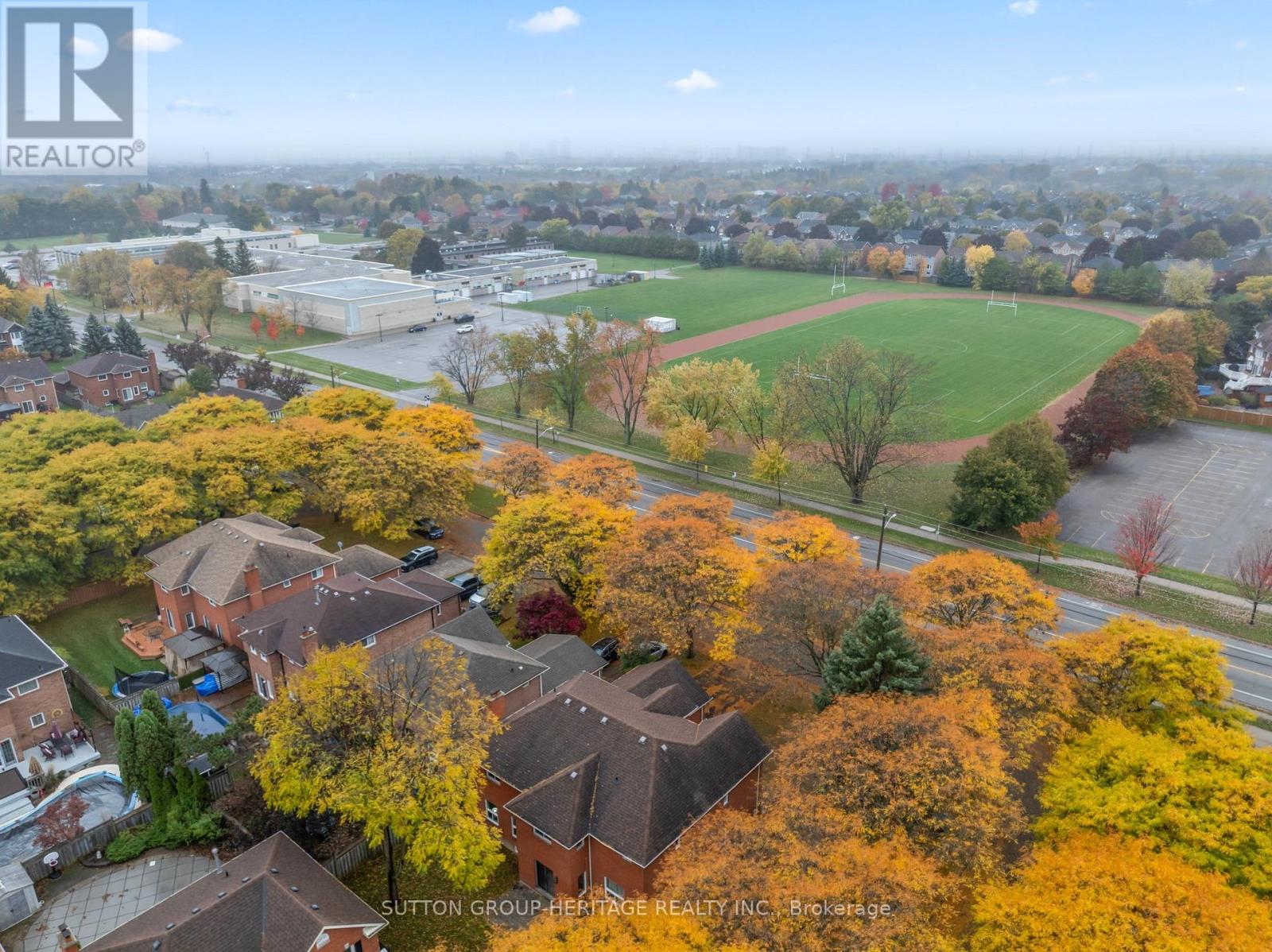 16 Mantell Crescent, Ajax, Ontario  L1T 3N6 - Photo 8 - E12497450