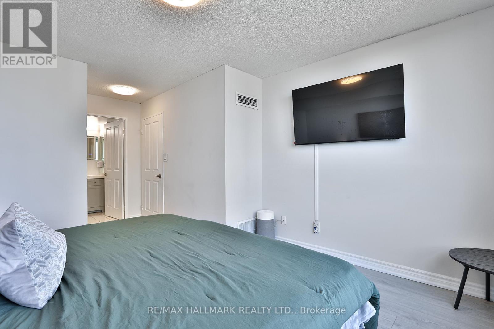 1602 - 88 Corporate Drive, Toronto, Ontario  M1H 3G6 - Photo 18 - E12497504