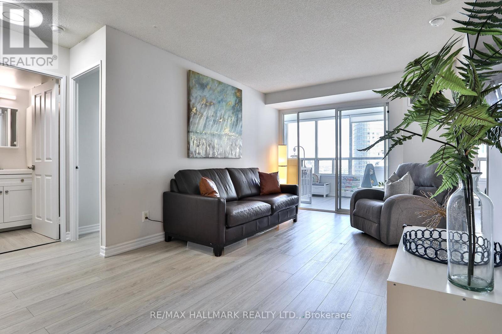 1602 - 88 Corporate Drive, Toronto, Ontario  M1H 3G6 - Photo 6 - E12497504