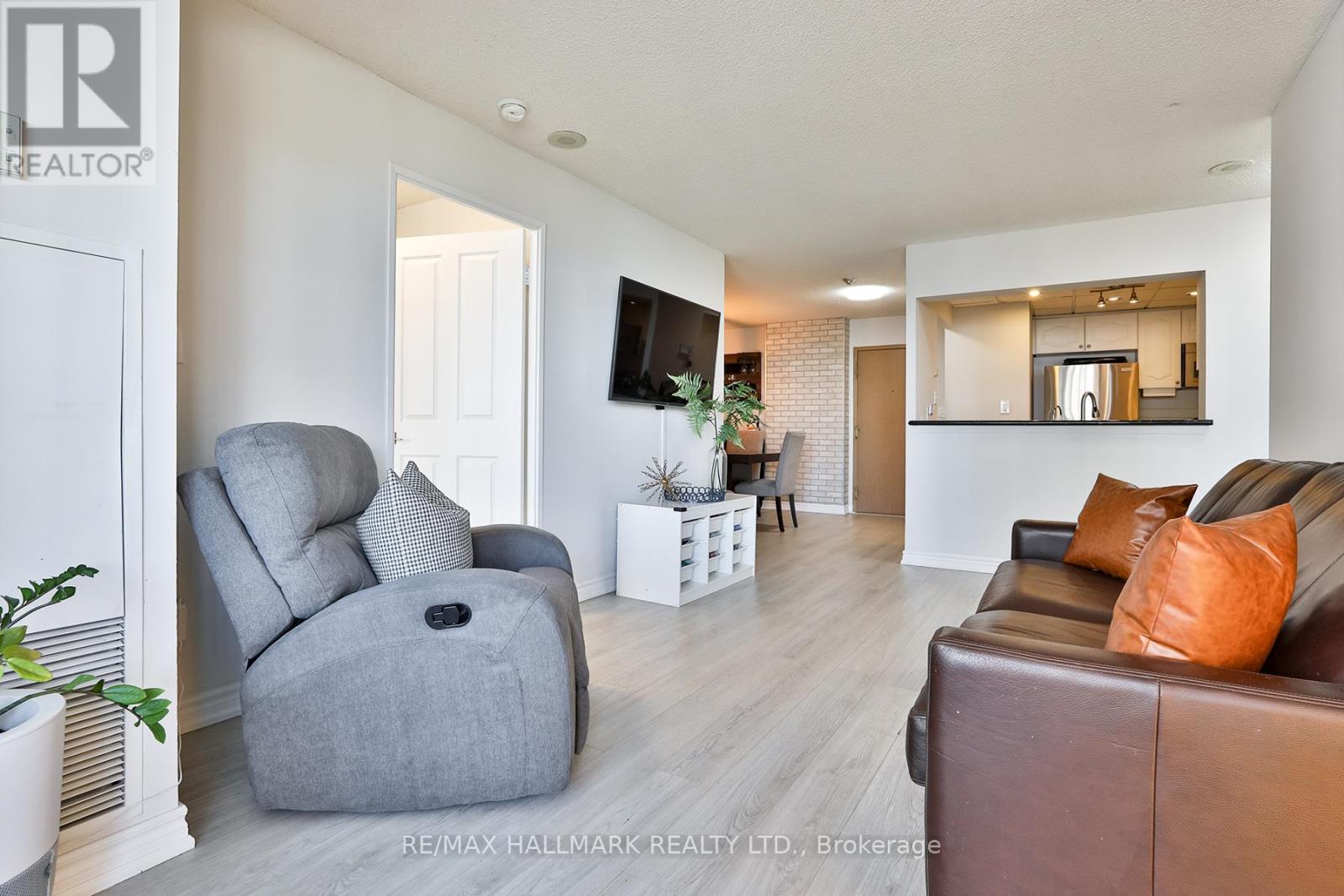 1602 - 88 Corporate Drive, Toronto, Ontario  M1H 3G6 - Photo 8 - E12497504