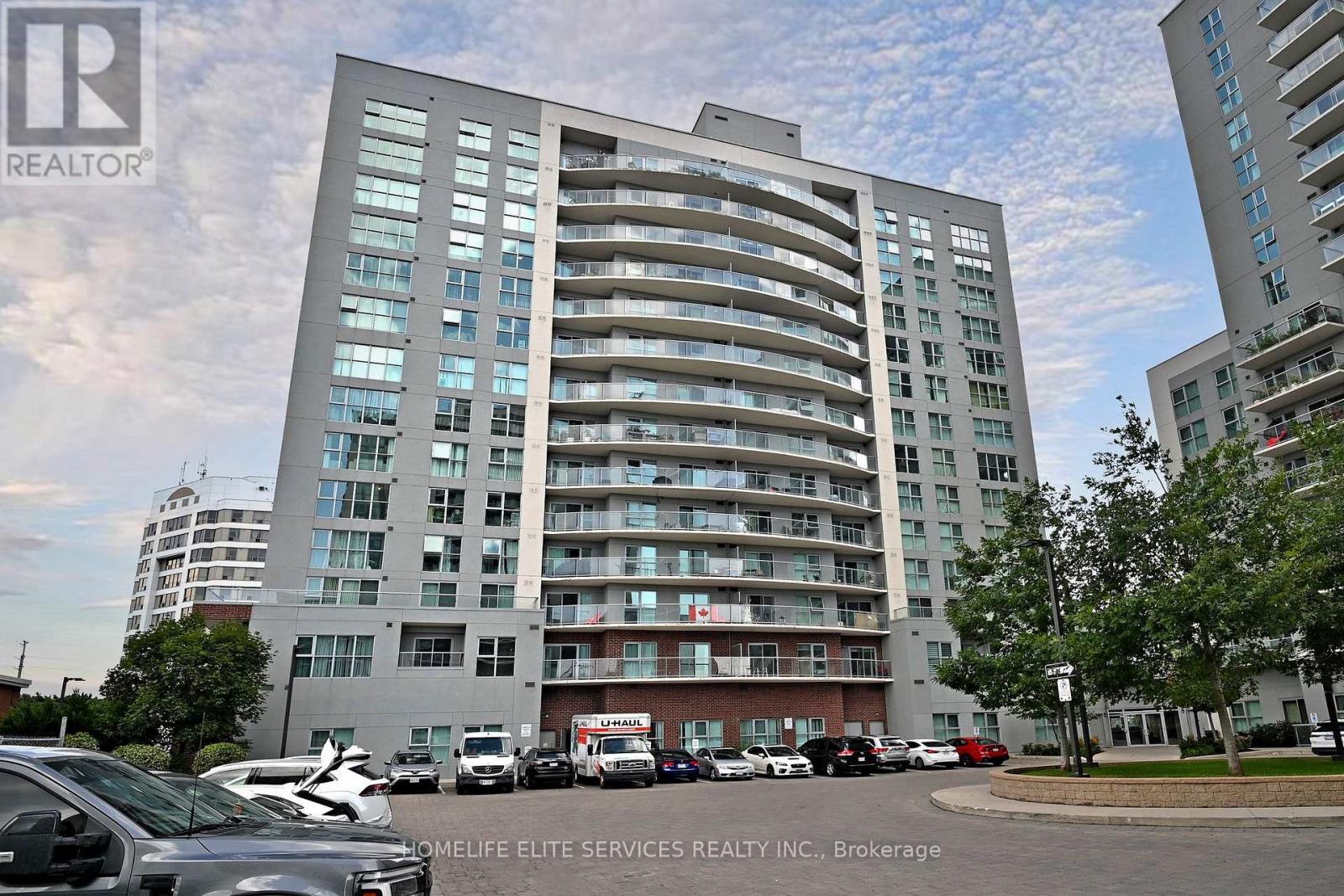 210 - 2152 LAWRENCE AVENUE E, Toronto, Ontario
