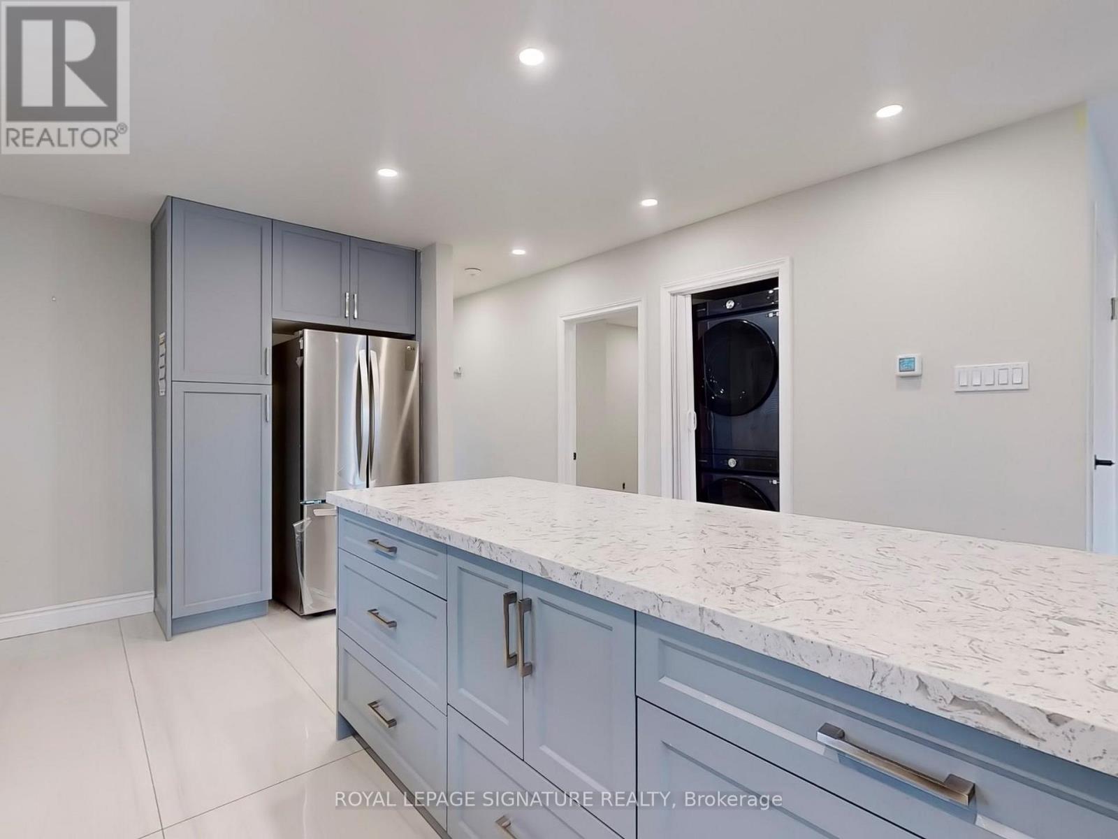 Main - 10 Vesper Court, Toronto, Ontario  M1H 1C2 - Photo 11 - E12497764