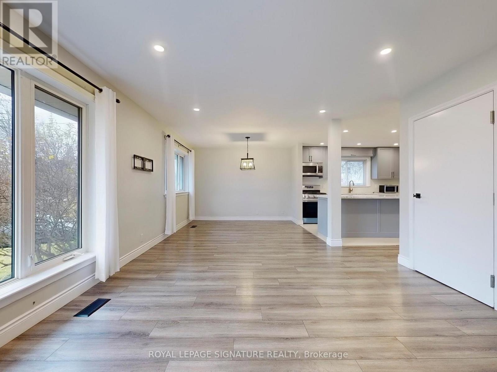 Main - 10 Vesper Court, Toronto, Ontario  M1H 1C2 - Photo 6 - E12497764