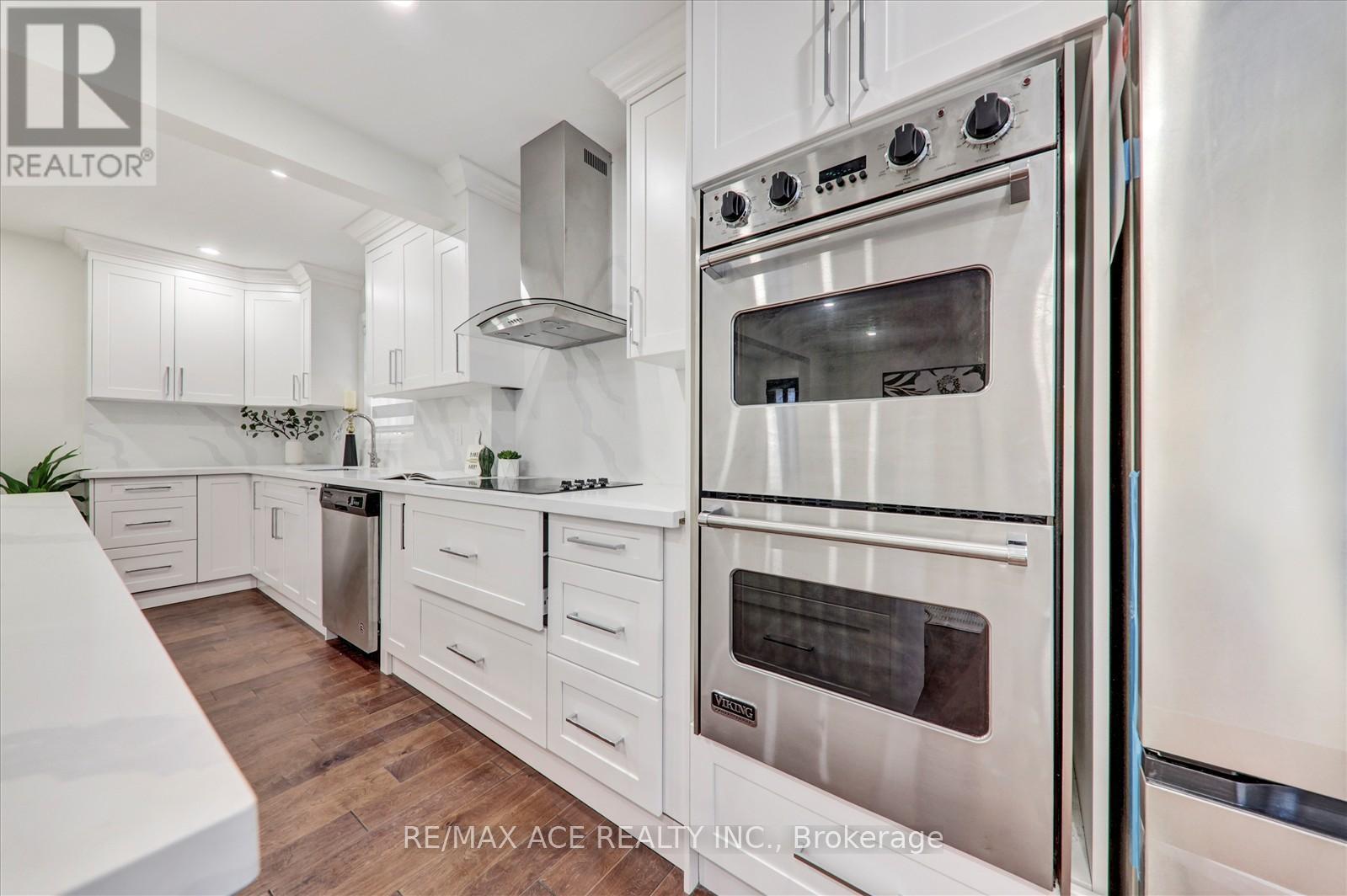 19 Blakemanor Boulevard, Toronto, Ontario  M1J 2W3 - Photo 12 - E12497982