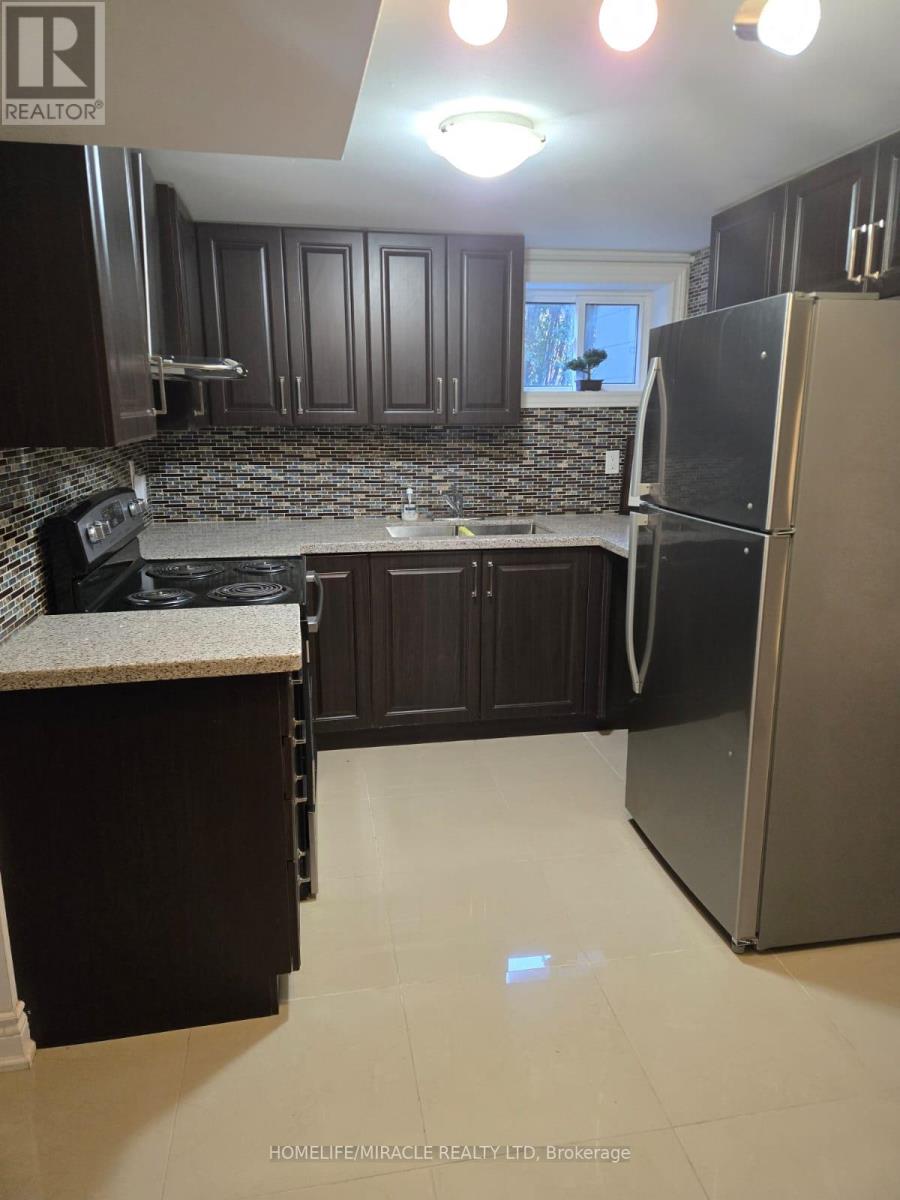 8 DENSGROVE ROAD, Toronto, Ontario