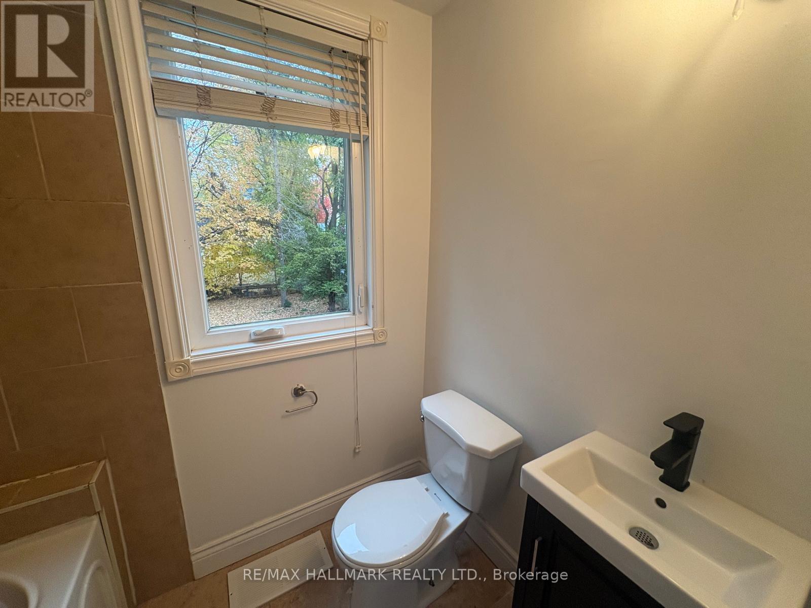 18 Woodward Avenue, Markham, Ontario  L3T 1E4 - Photo 15 - N12497266