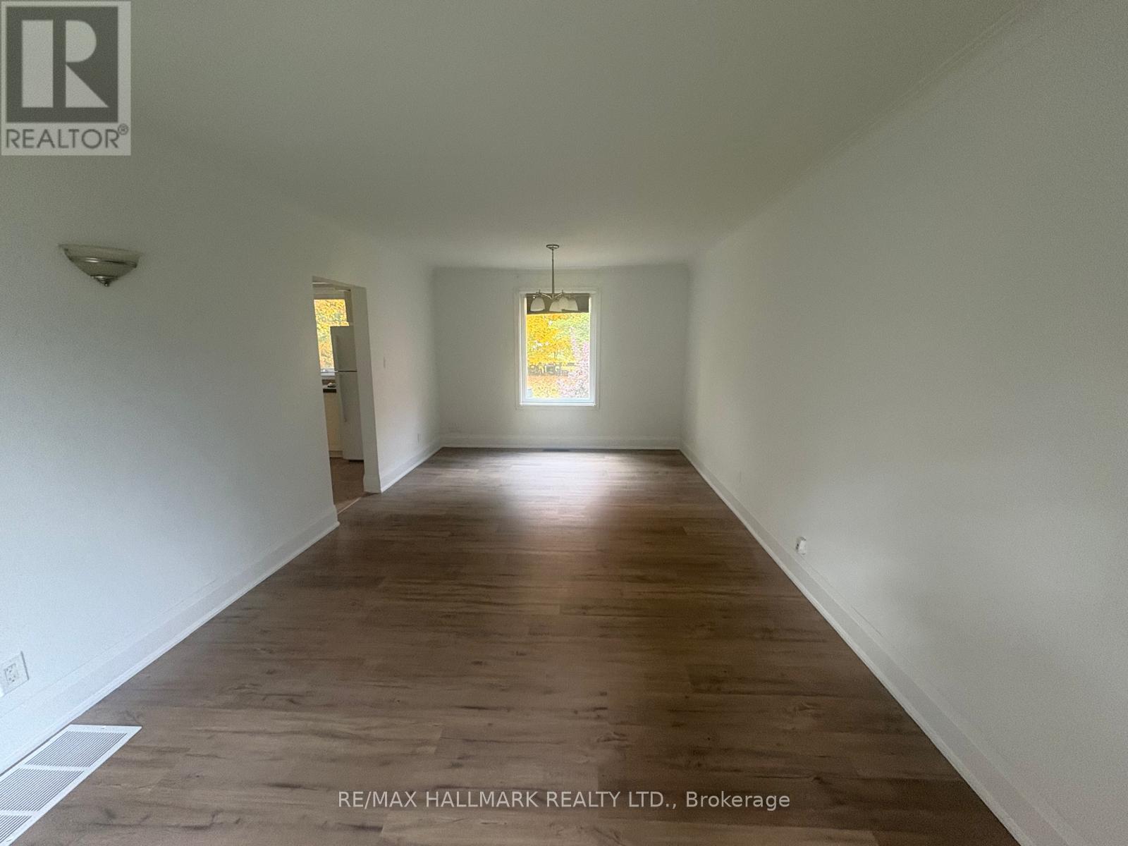 18 Woodward Avenue, Markham, Ontario  L3T 1E4 - Photo 5 - N12497266