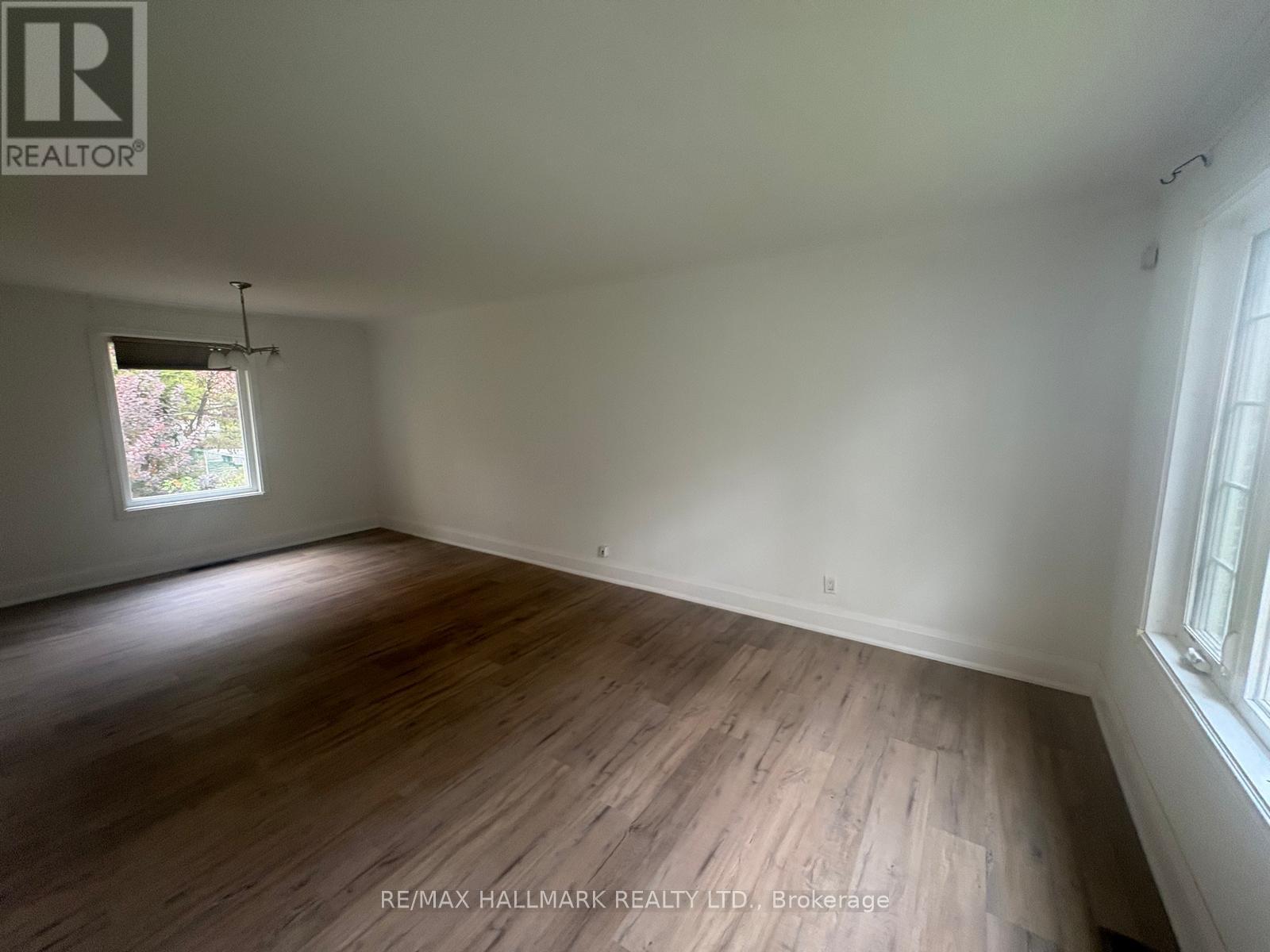 18 Woodward Avenue, Markham, Ontario  L3T 1E4 - Photo 6 - N12497266