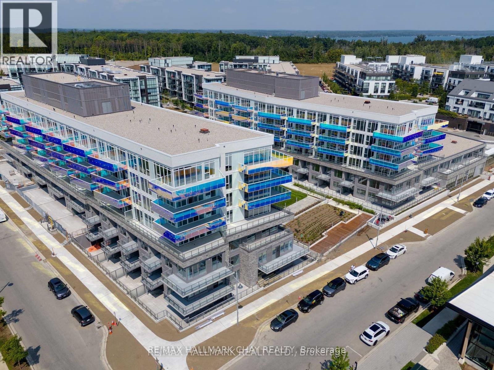 326 - 333 Sunseeker Avenue, Innisfil, Ontario  L9S 0J7 - Photo 2 - N12497350