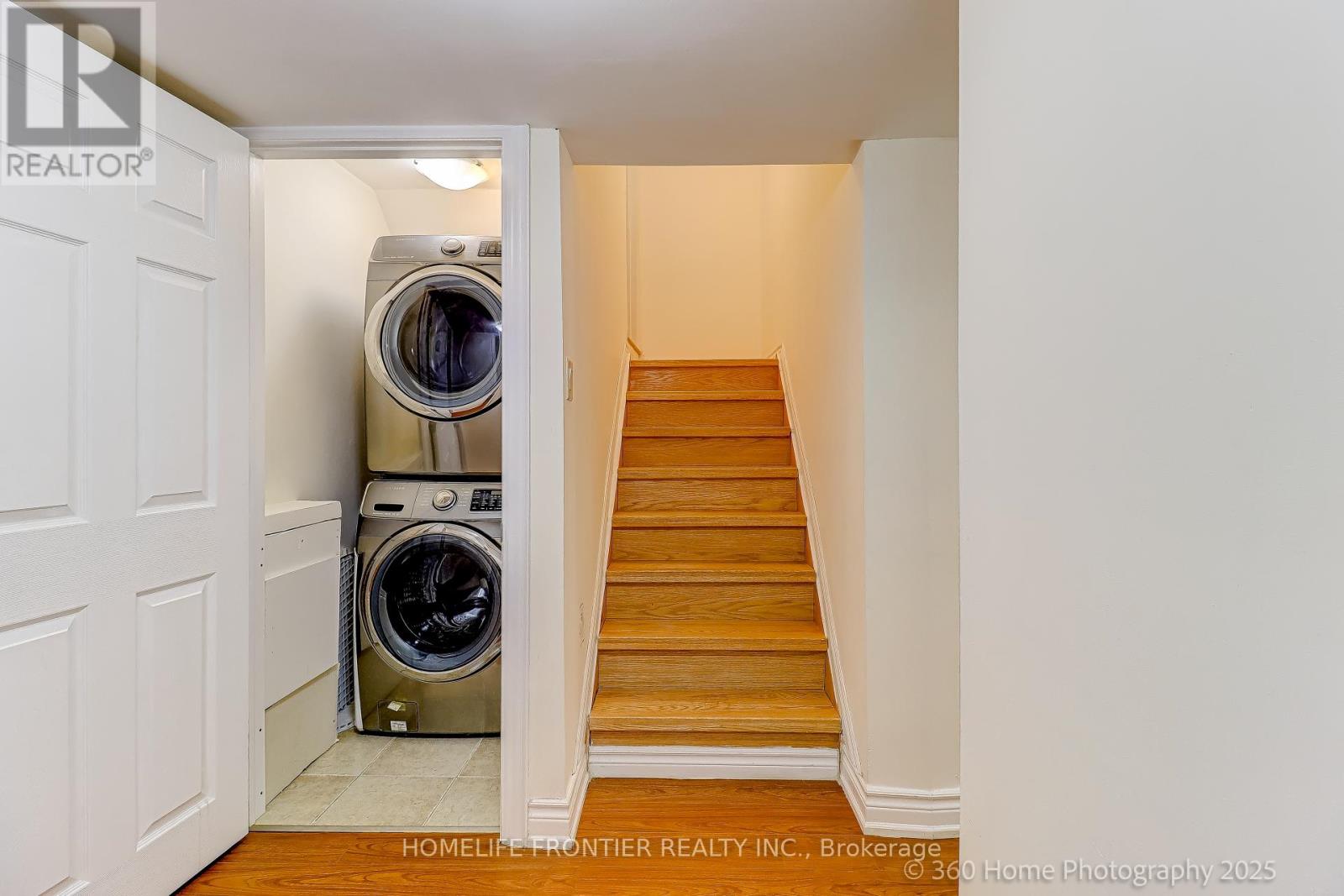 Lower - 211 Kayla Crescent, Vaughan, Ontario  L6A 3P3 - Photo 9 - N12497390