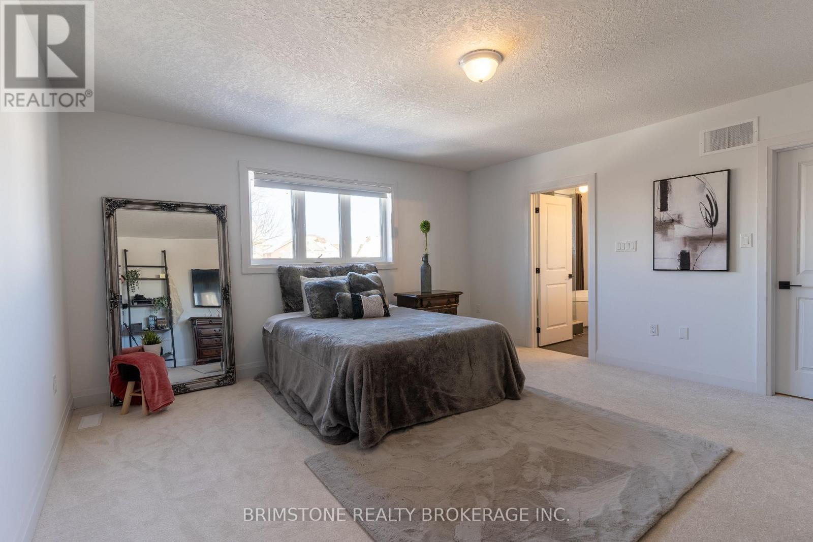 119 Gray Avenue, New Tecumseth, Ontario  L9R 1P6 - Photo 26 - N12497406