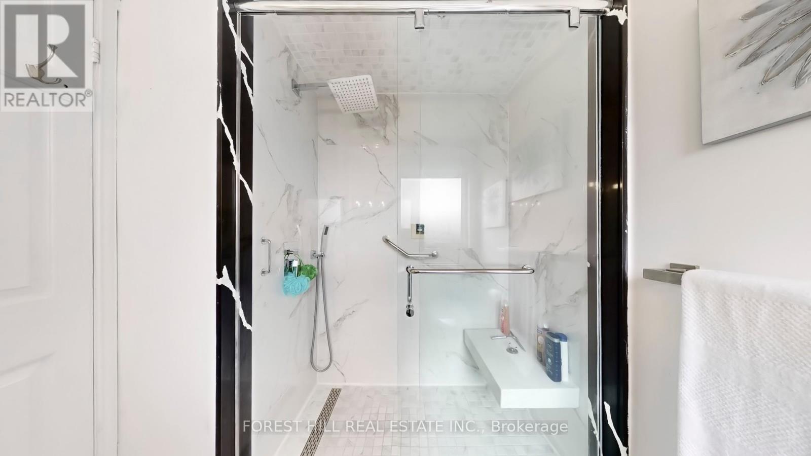 7 Mcmorran Crescent, Vaughan (Brownridge), Ontario  L4J 2T4 - Photo 25 - N12497536