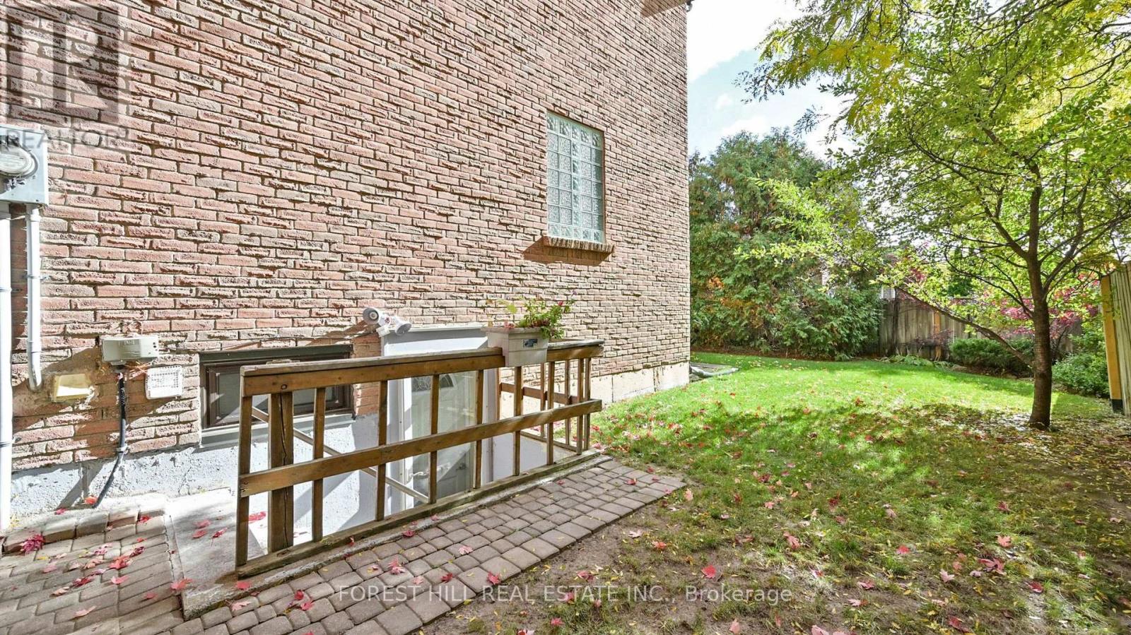 7 Mcmorran Crescent, Vaughan (Brownridge), Ontario  L4J 2T4 - Photo 39 - N12497536