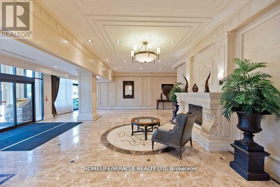 412 - 9235 Jane Street, Vaughan, Ontario  L6A 0J8 - Photo 4 - N12497574