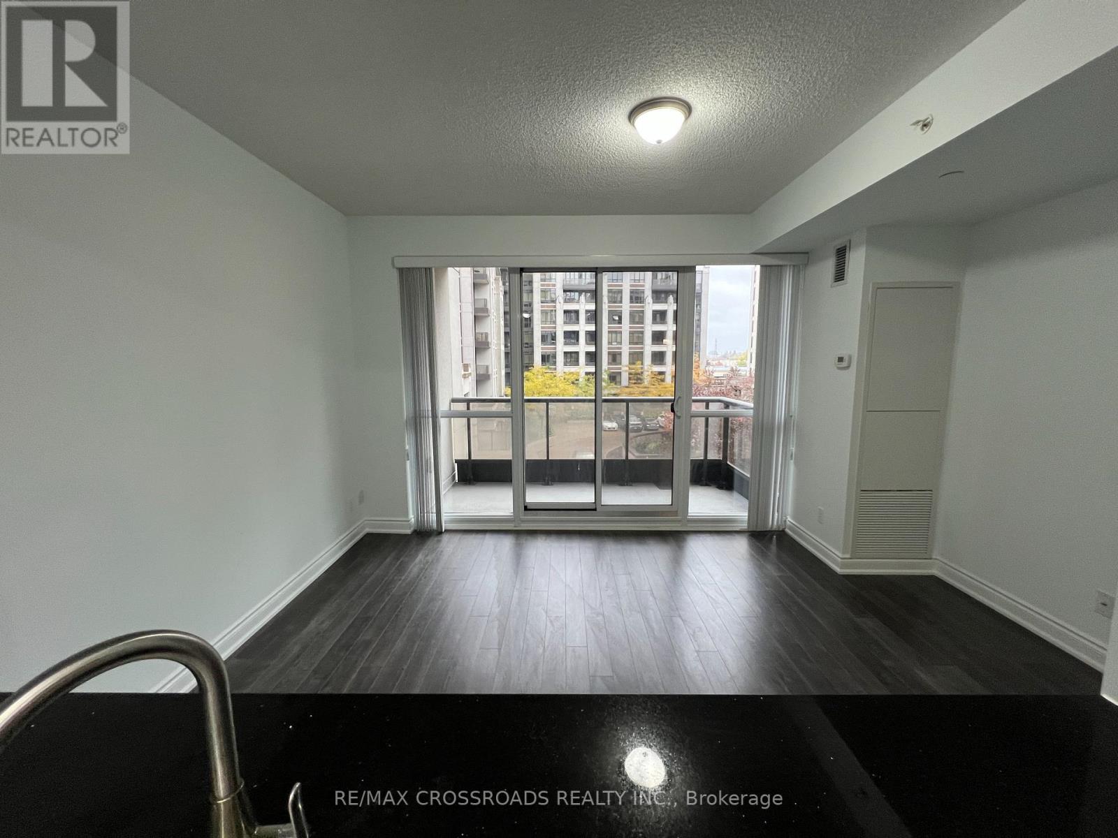 502 - 38 Cedarland Drive, Markham, Ontario  L6G 1C7 - Photo 4 - N12497616