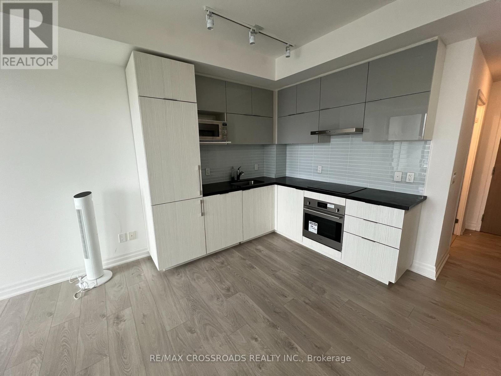 907 - 8 Rouge Valley Drive, Markham, Ontario  L6G 0G8 - Photo 2 - N12497630