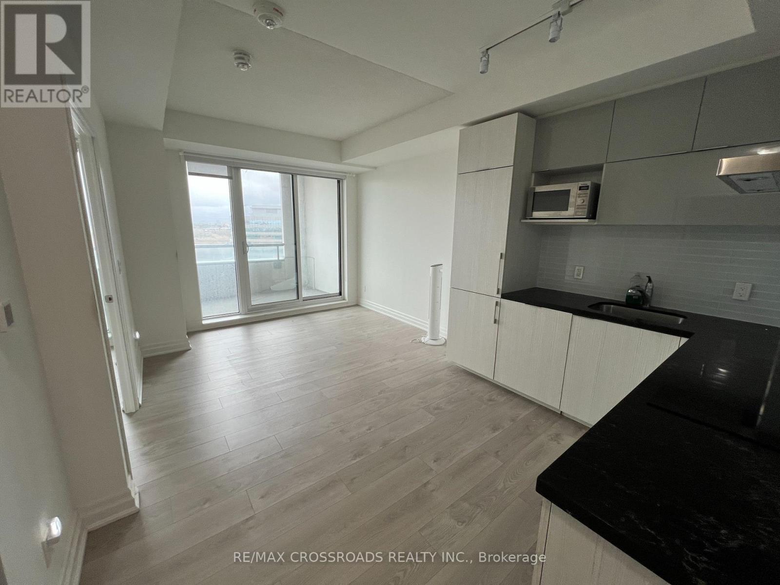 907 - 8 Rouge Valley Drive, Markham, Ontario  L6G 0G8 - Photo 4 - N12497630