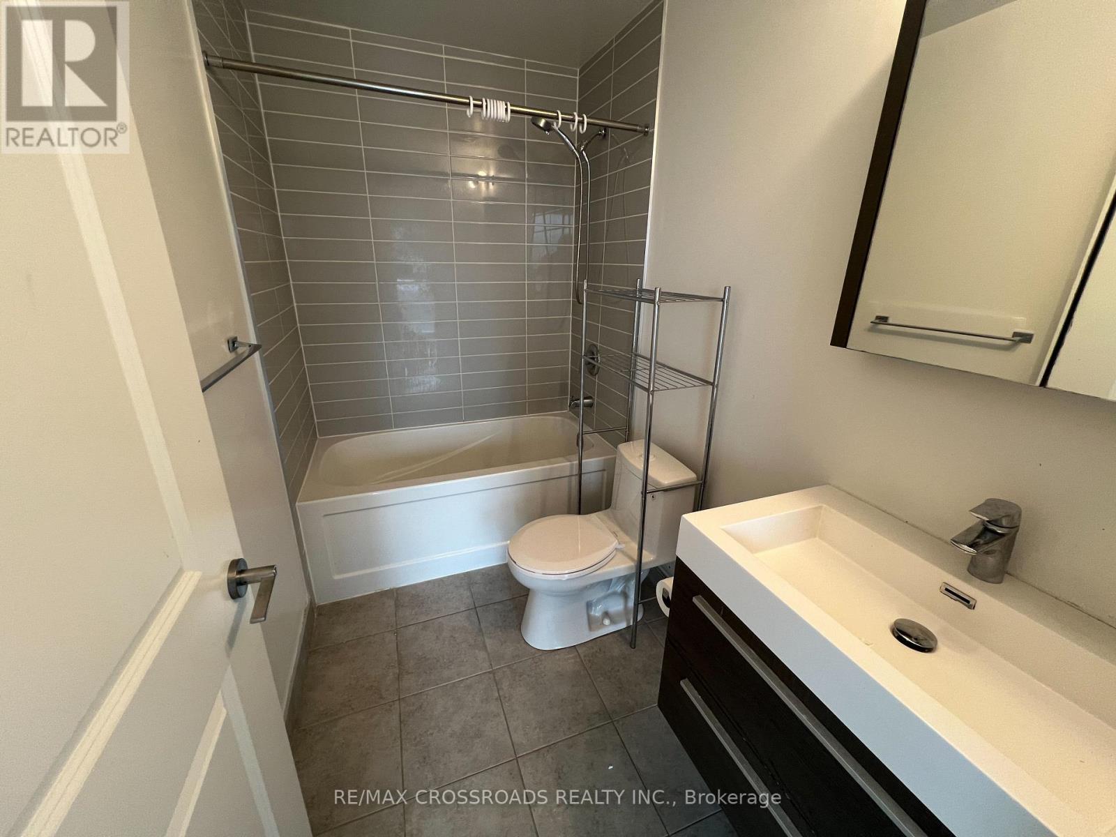 907 - 8 Rouge Valley Drive, Markham, Ontario  L6G 0G8 - Photo 9 - N12497630