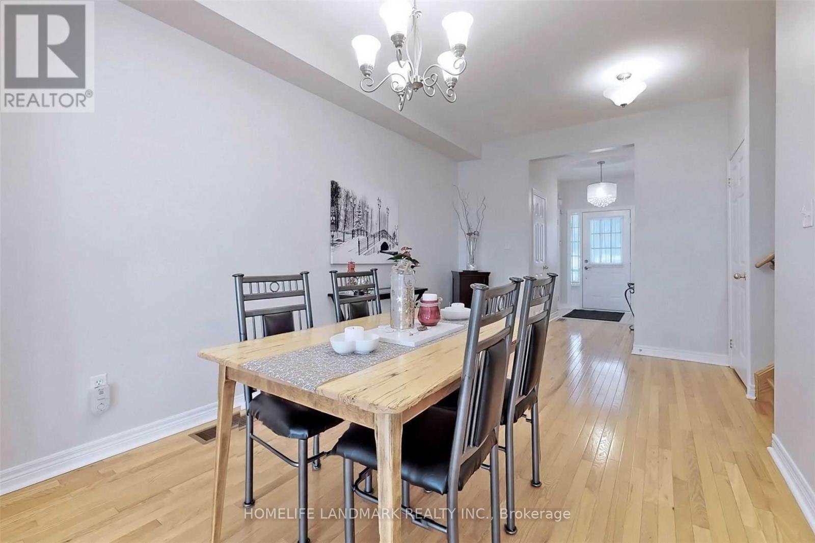 68 Hawkes Drive, Richmond Hill, Ontario  L4S 0C3 - Photo 2 - N12497656