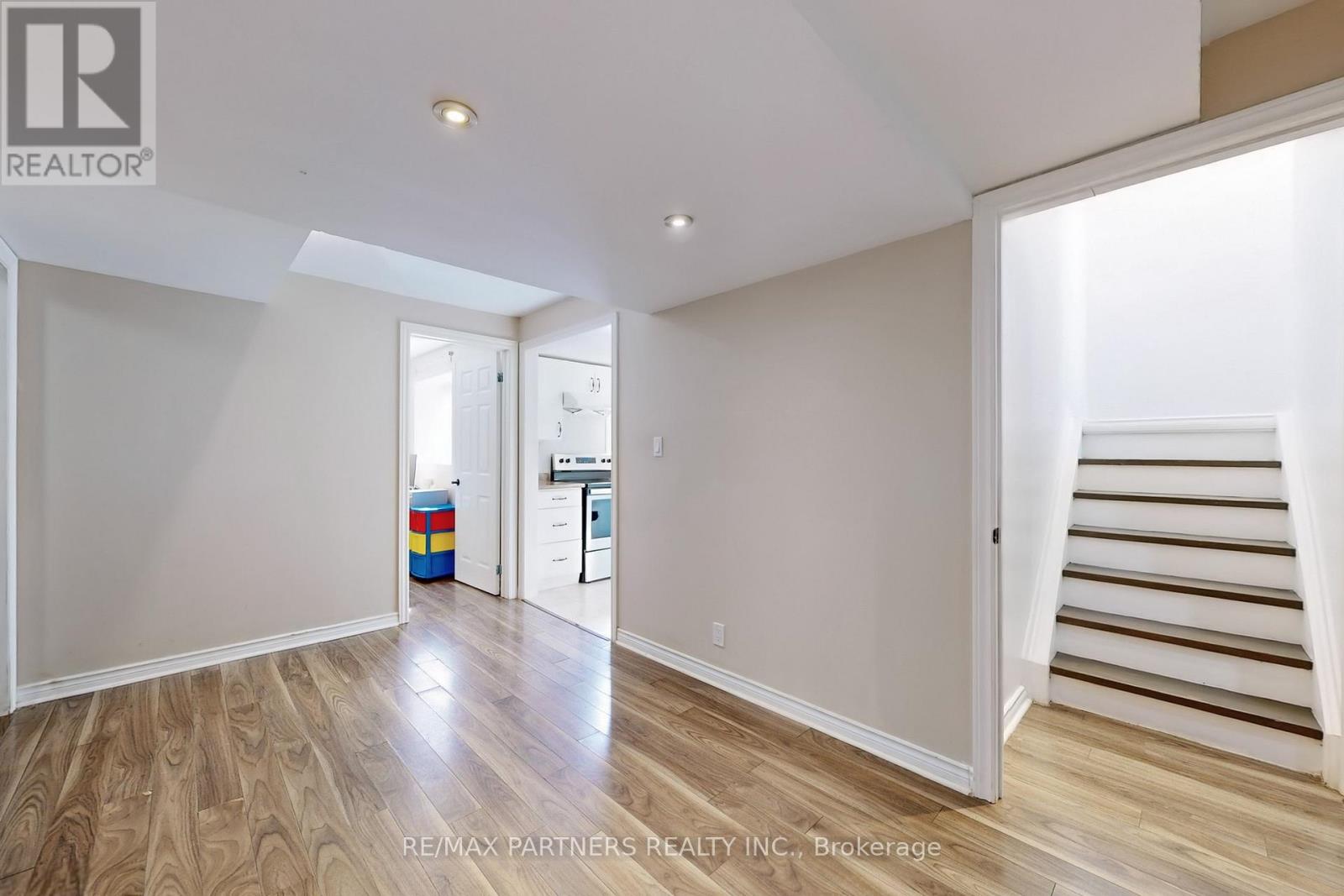 107 Worthington Avenue, Richmond Hill (Oak Ridges Lake Wilcox), Ontario  L4E 3Z6 - Photo 35 - N12497662