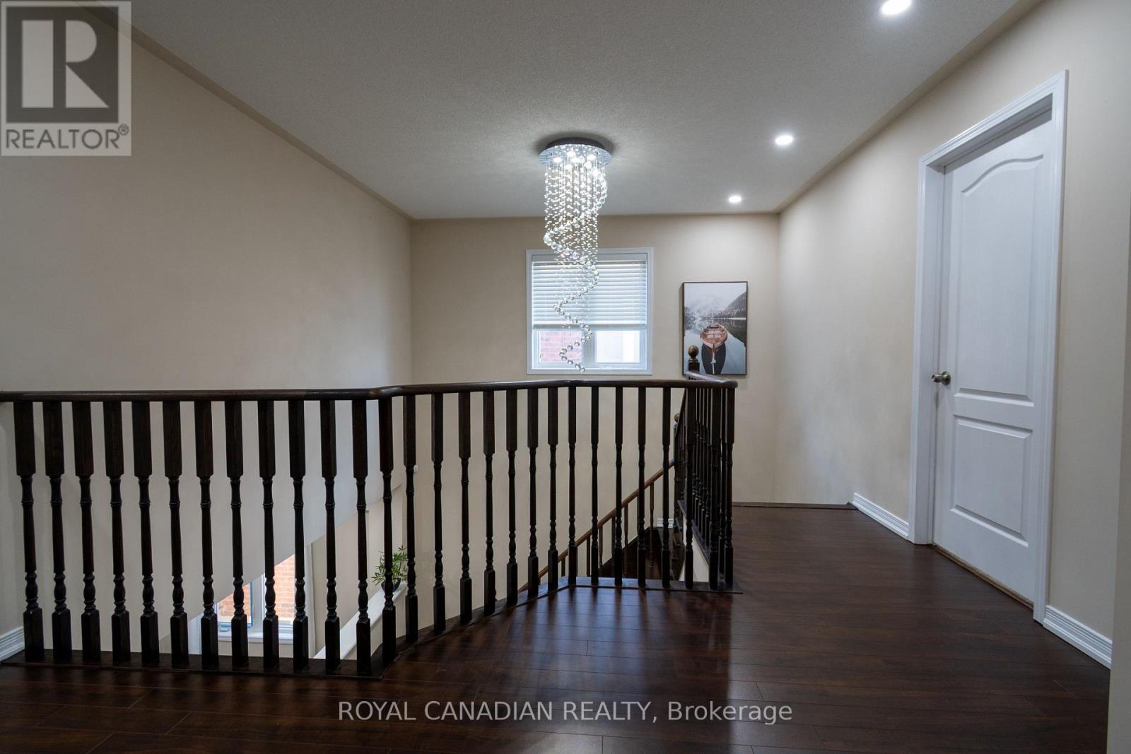 213 Richardson Crescent, Bradford West Gwillimbury, Ontario  L3Z 0R5 - Photo 19 - N12497746