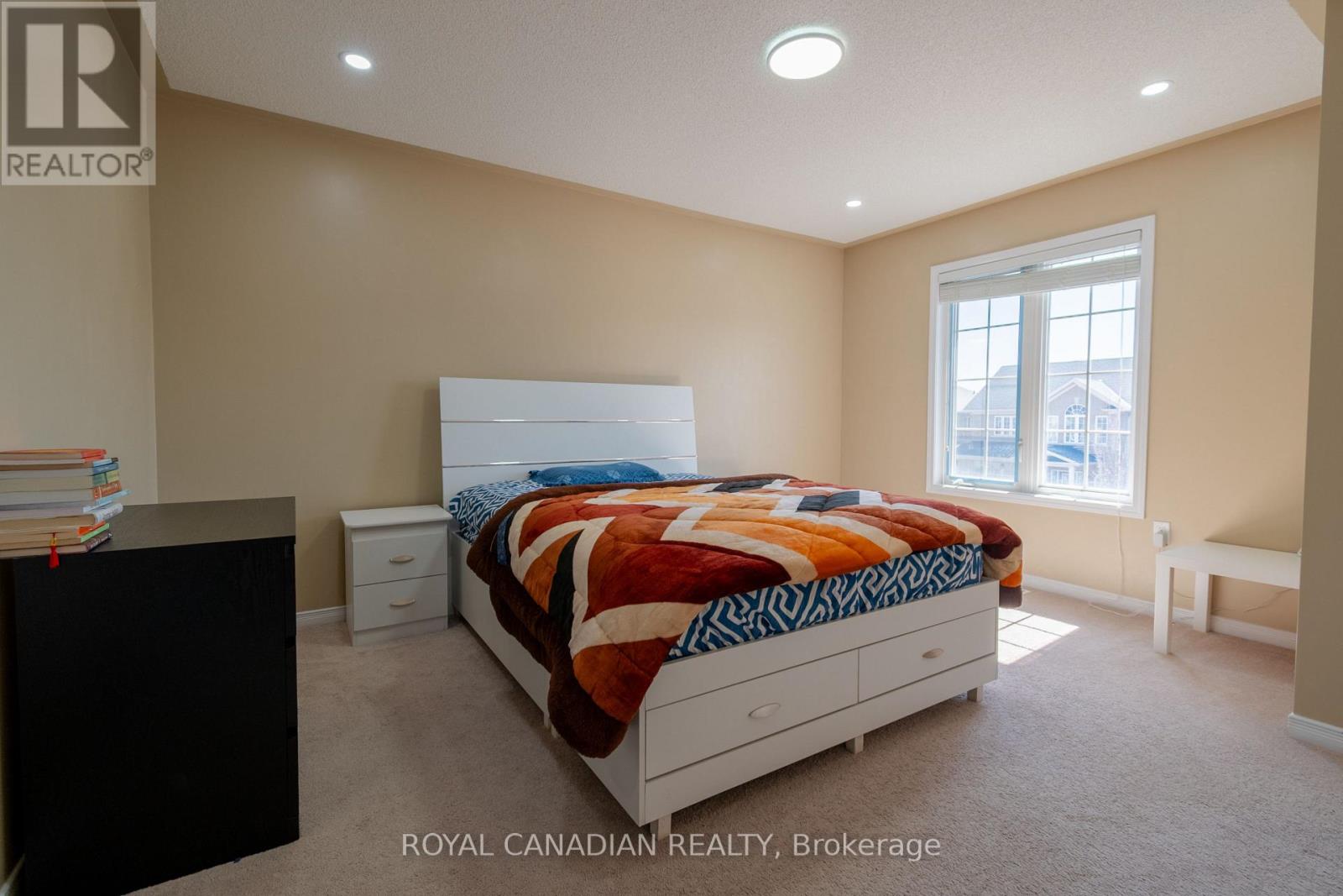 213 Richardson Crescent, Bradford West Gwillimbury, Ontario  L3Z 0R5 - Photo 21 - N12497746